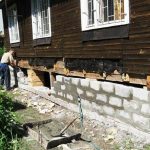 Поднять дом, усиление и ремонт деревянного дома, замена венцов