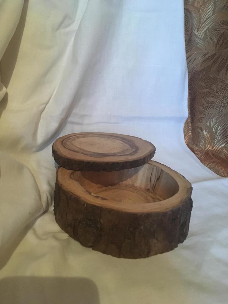 Подарки и аксессуары ручной работы из дерева
