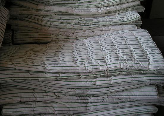 Кровати с прочными металлическими сетками, ЛДСП кровати