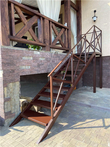 Лестницы с площадкой стиль лофт от 3000р